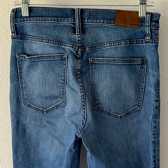 Madewell 10" High-Rise Skinny Distressed Tulip Hem Blue Jeans Size 28 - Picture 8 of 13